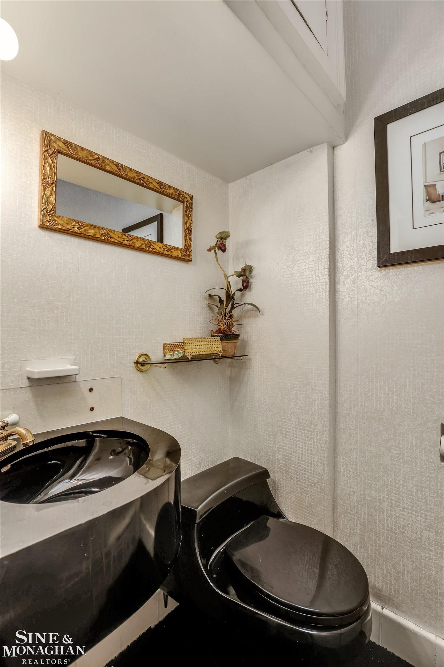 838 Whittier Road Grosse Pointe, MI 48230 - Photo 15 of 50 50145950-361475da-fa6f-4b22-a76f-c27f09476378.JPG