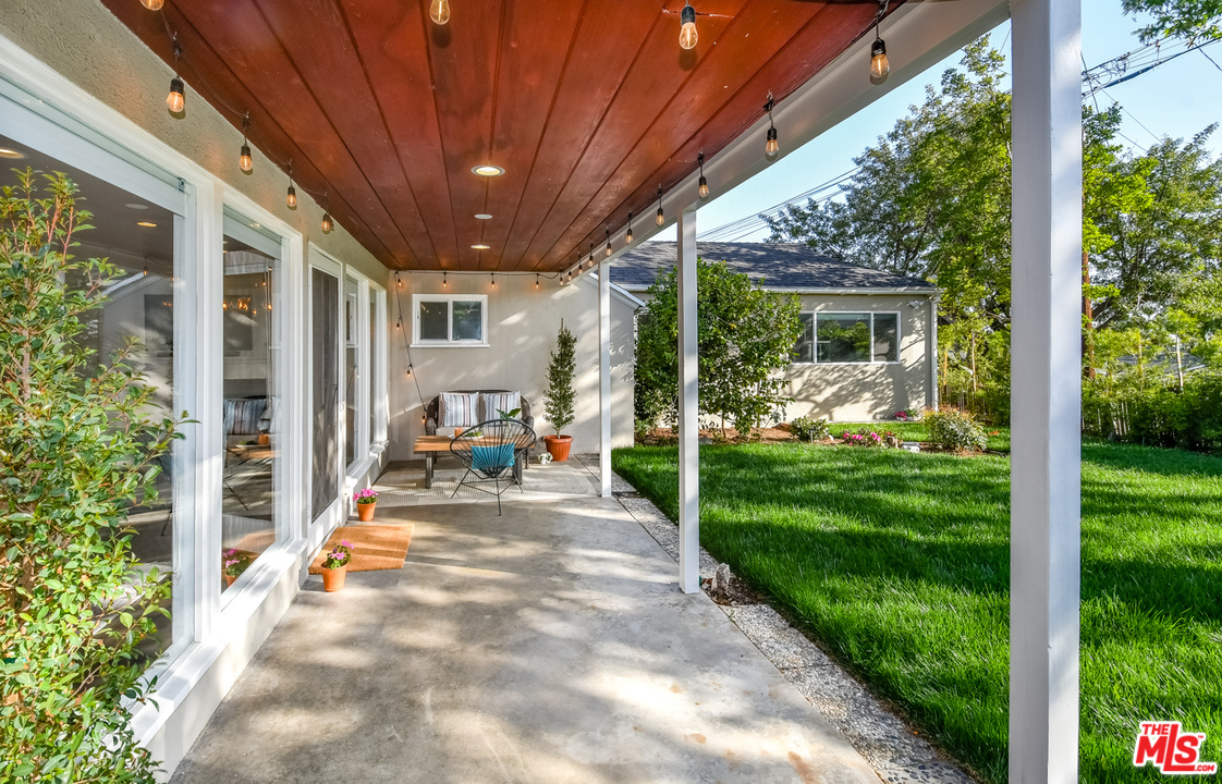 1075 Medford Road Pasadena, CA 91107 - Photo 20 of 26 Gallery Image 20