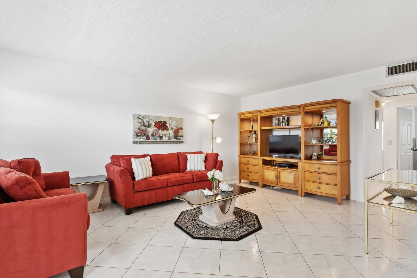 4015 Exeter Boca Raton, FL 33434 - Photo 1 of 16 02_4015ExeterA_2004_Large