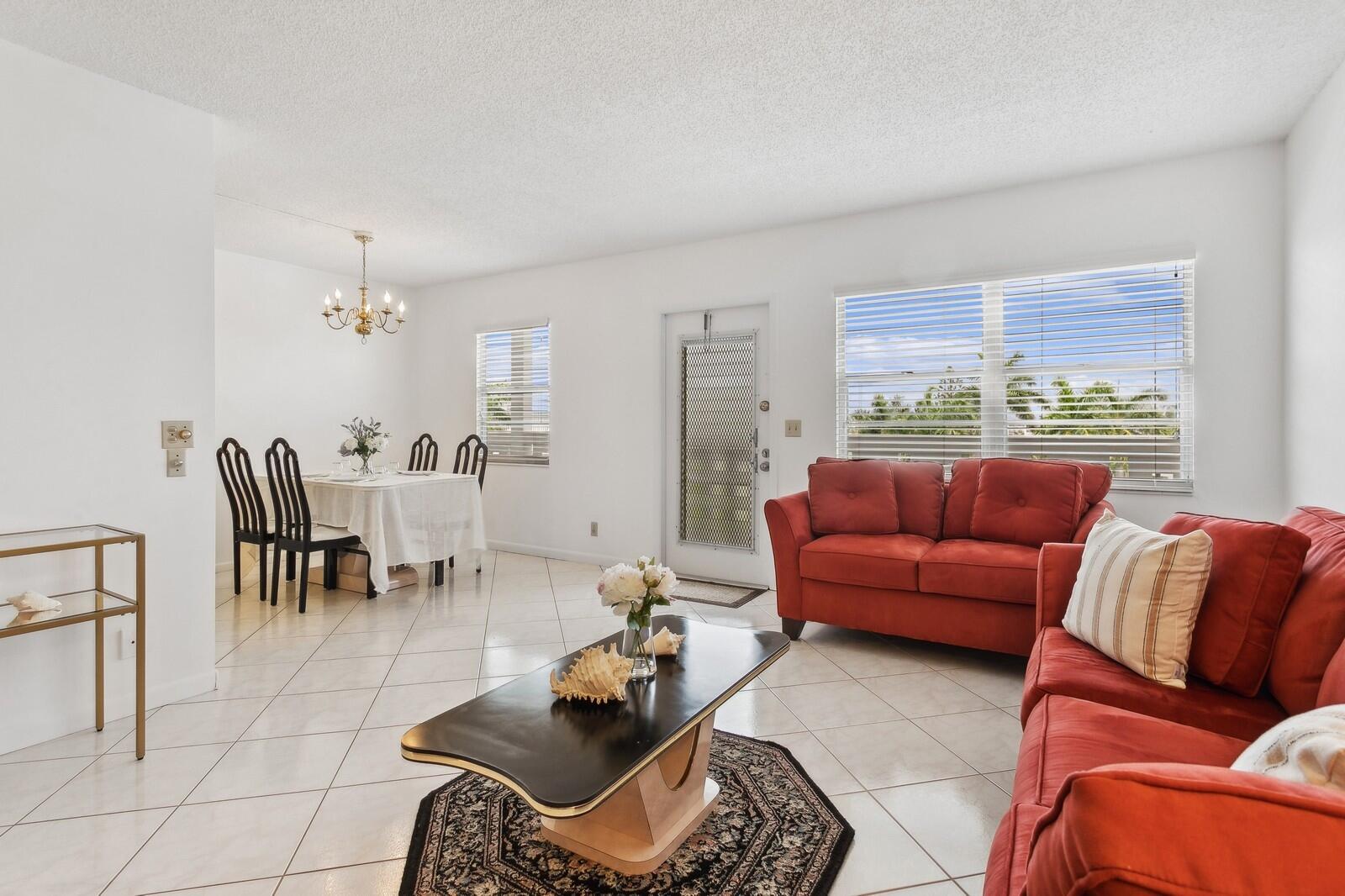 4015 Exeter Boca Raton, FL 33434 - Photo 3 of 16 07_4015ExeterA_2015_Large
