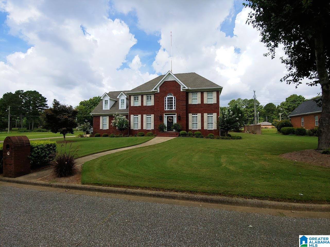 2002 Arrowhead Drive Sylacauga, AL 35150 - Photo 17 of 29