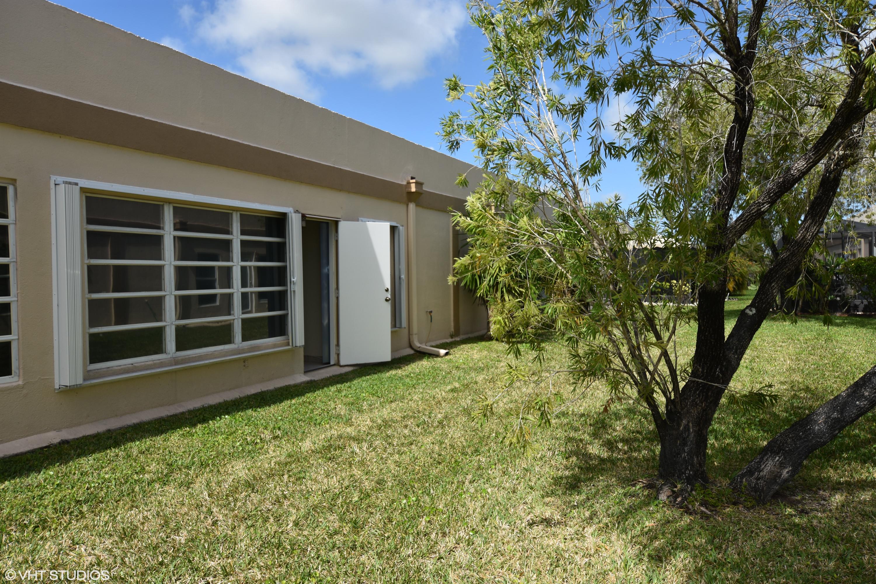 18820 Stewart Circle, Unit 4 Boca Raton, FL 33496 - Photo 20 of 27 25_18820StewartCir_Apt4_2005_HiRes