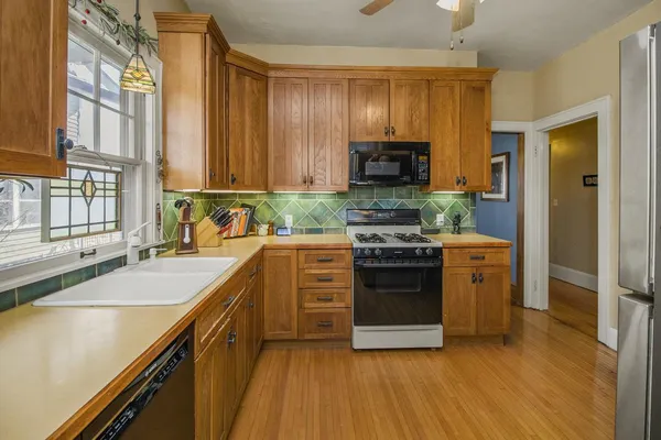 $440,000 | 1349 Lincoln Avenue, St. Paul, MN 55105