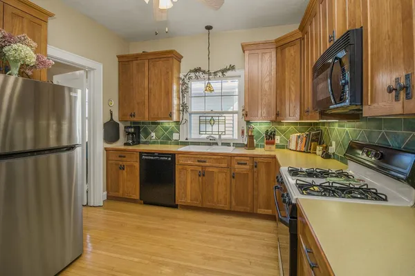 $440,000 | 1349 Lincoln Avenue, St. Paul, MN 55105