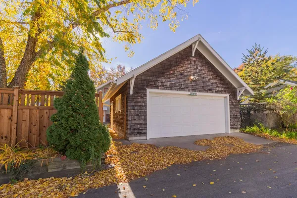 $440,000 | 1349 Lincoln Avenue, St. Paul, MN 55105