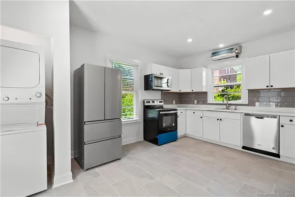 $3,500 | 318 Humphrey Street, Unit 1, New Haven, CT 06511