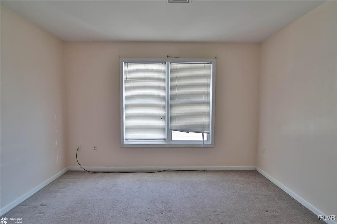 185 Sunset Road East Stroudsburg, PA 18302 - Photo 41 of 49 an empty room with a window