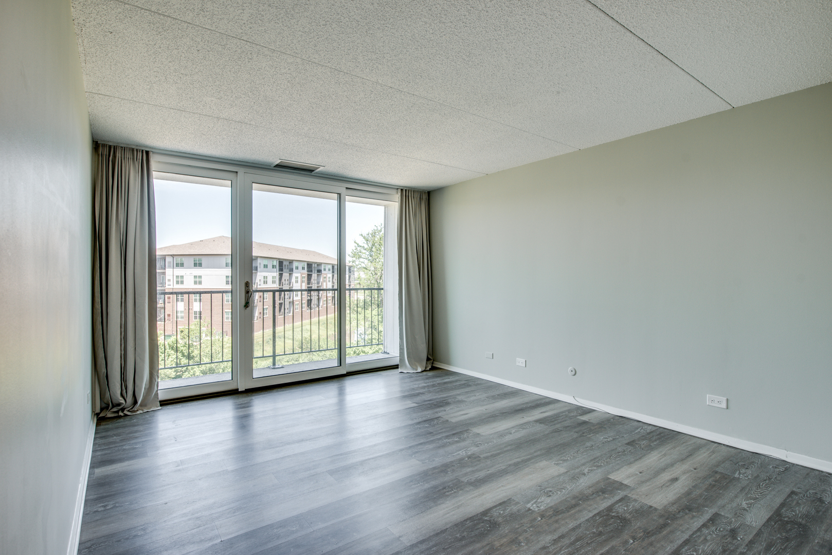 2015 South Finley Road, Unit 612 Lombard, IL 60148 - Photo 21 of 26