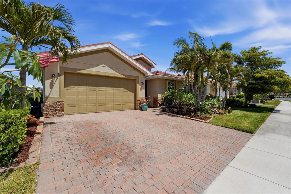 11622 Parrotfish Street Venice, FL 34292 - Photo 3 of 43