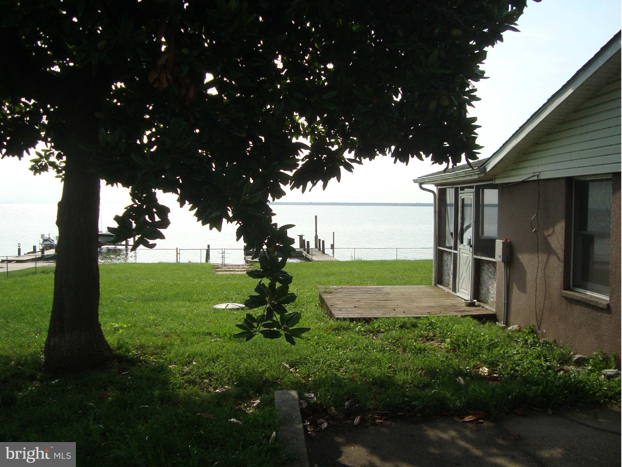 2539 Barrison Point Road Baltimore, MD 21221 - Photo 1 of 7 Main