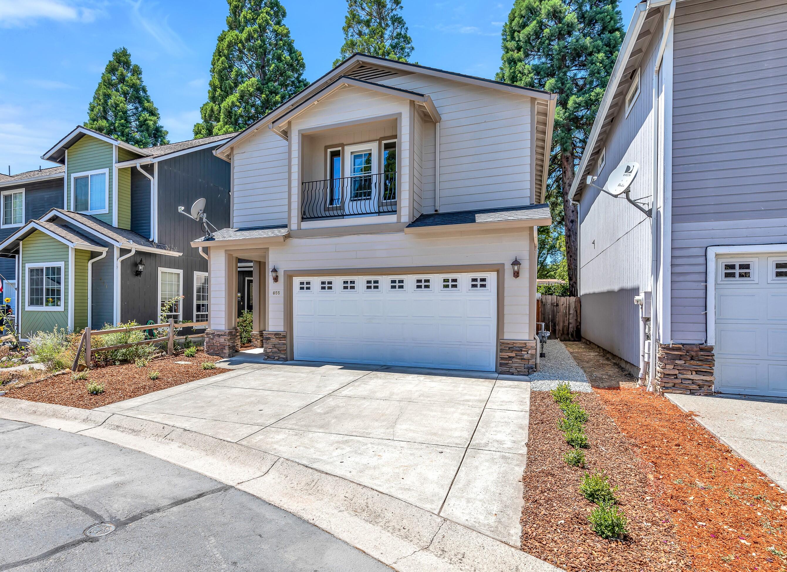 655 Shadow Way Central Point, OR 97502 - Photo 29 of 32 33