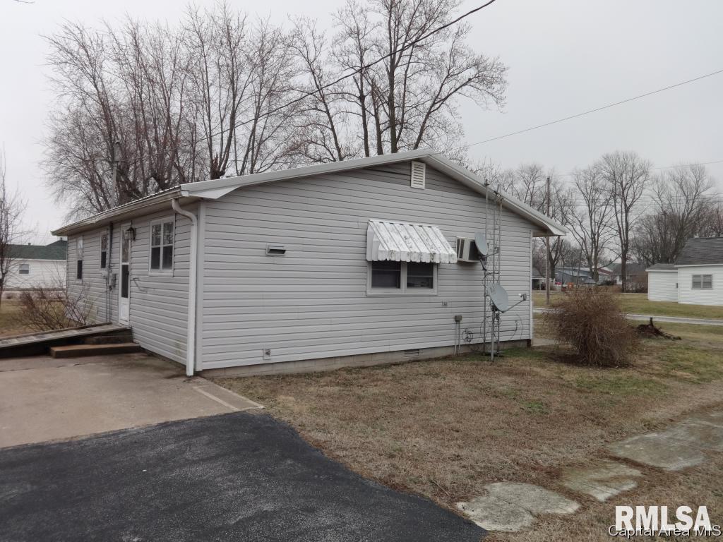 401 Mark Street Manchester, IL 62082 - Photo 2 of 8