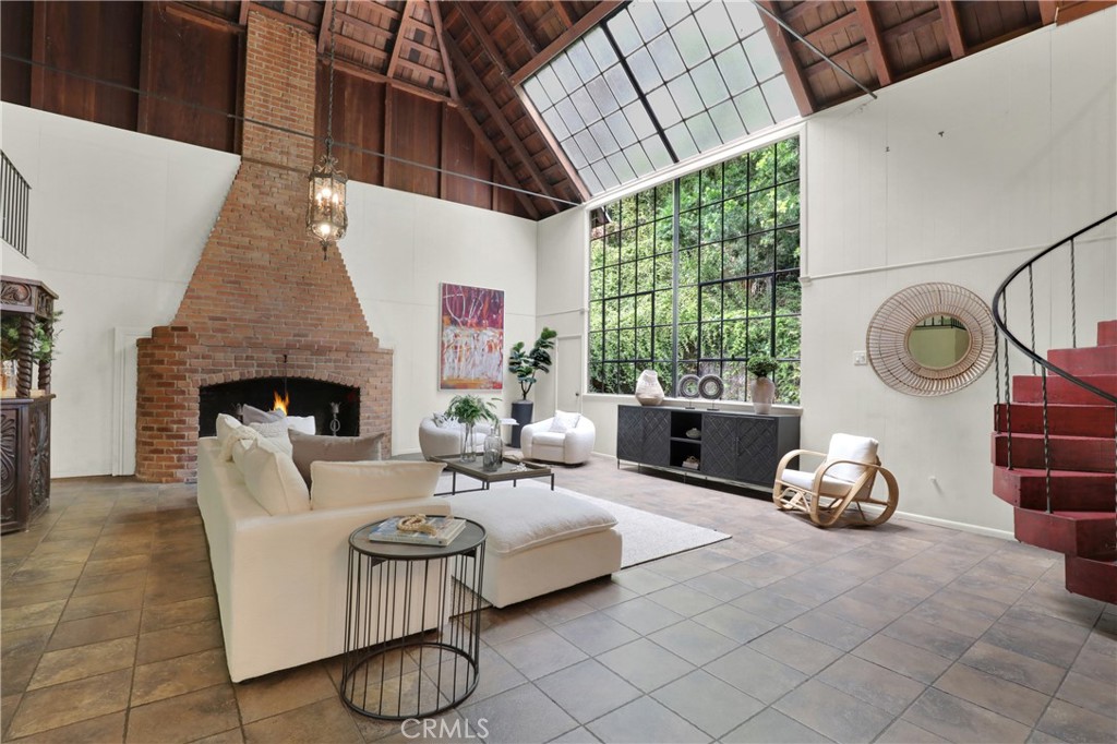 533 West Rustic Road Santa Monica, CA 90402 - Photo 2 of 75