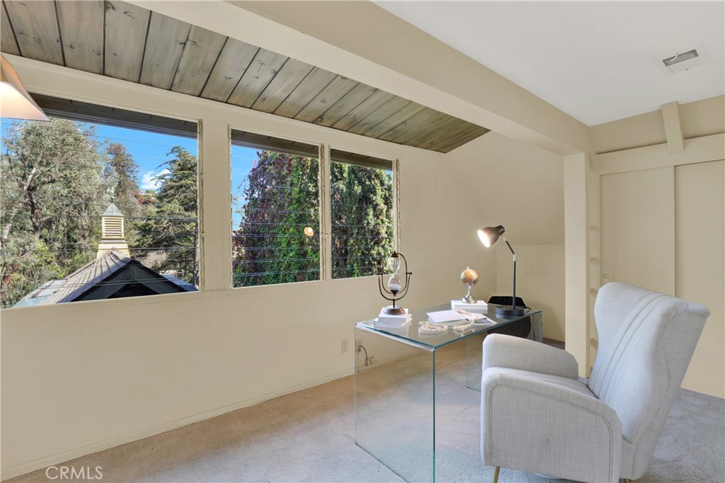 533 West Rustic Road Santa Monica, CA 90402 - Photo 22 of 75