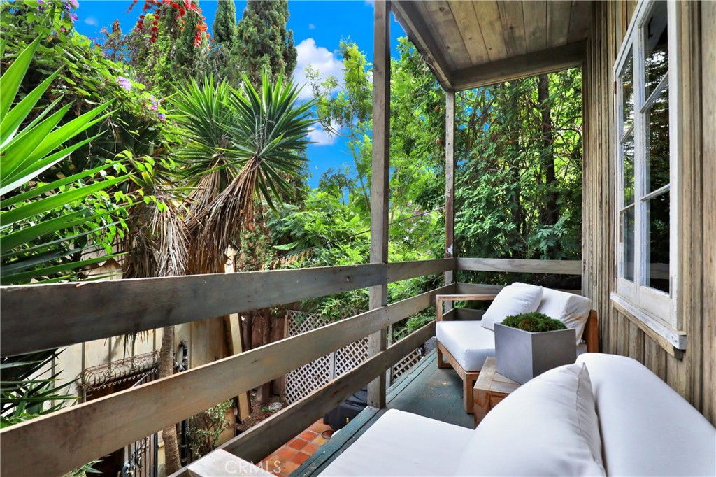 533 West Rustic Road Santa Monica, CA 90402 - Photo 24 of 75