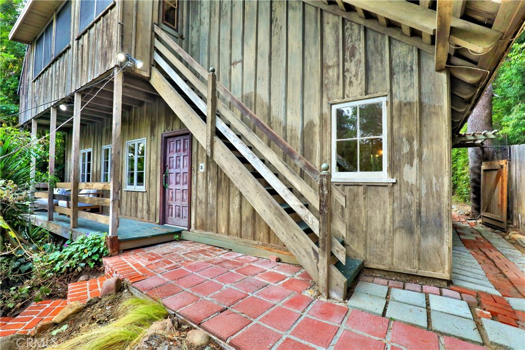 533 West Rustic Road Santa Monica, CA 90402 - Photo 25 of 75