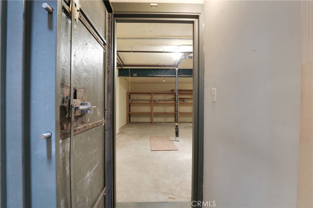 533 West Rustic Road Santa Monica, CA 90402 - Photo 34 of 75