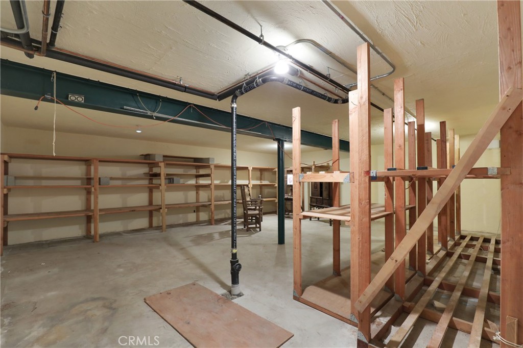 533 West Rustic Road Santa Monica, CA 90402 - Photo 36 of 75