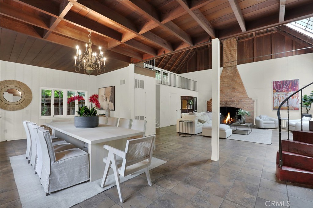 533 West Rustic Road Santa Monica, CA 90402 - Photo 4 of 75