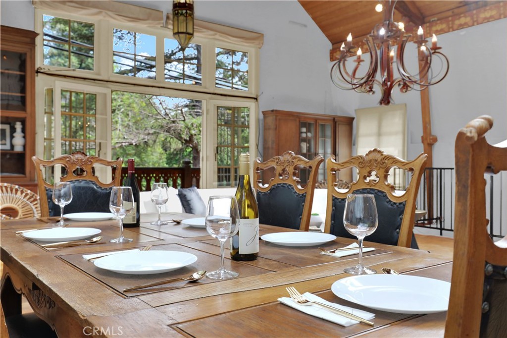 533 West Rustic Road Santa Monica, CA 90402 - Photo 42 of 75