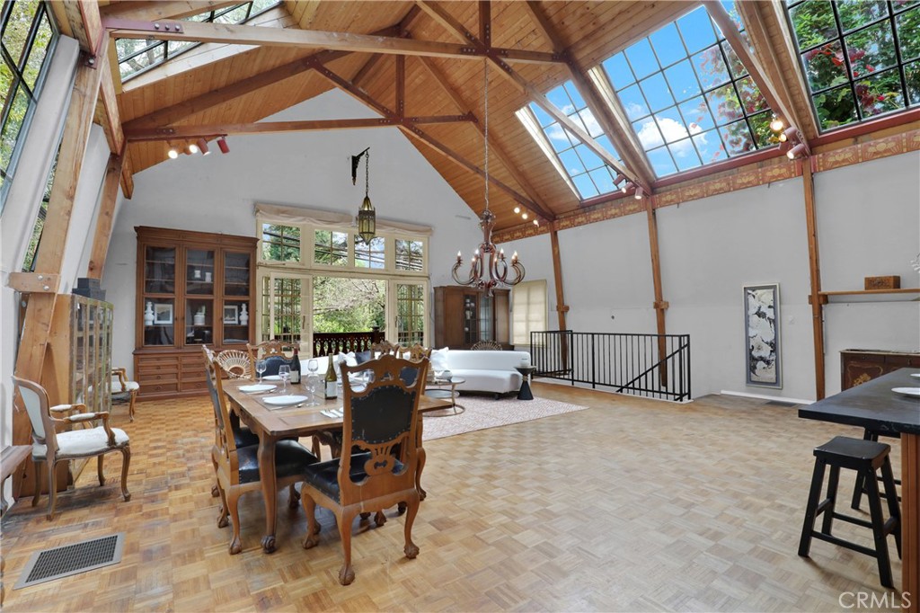 533 West Rustic Road Santa Monica, CA 90402 - Photo 43 of 75