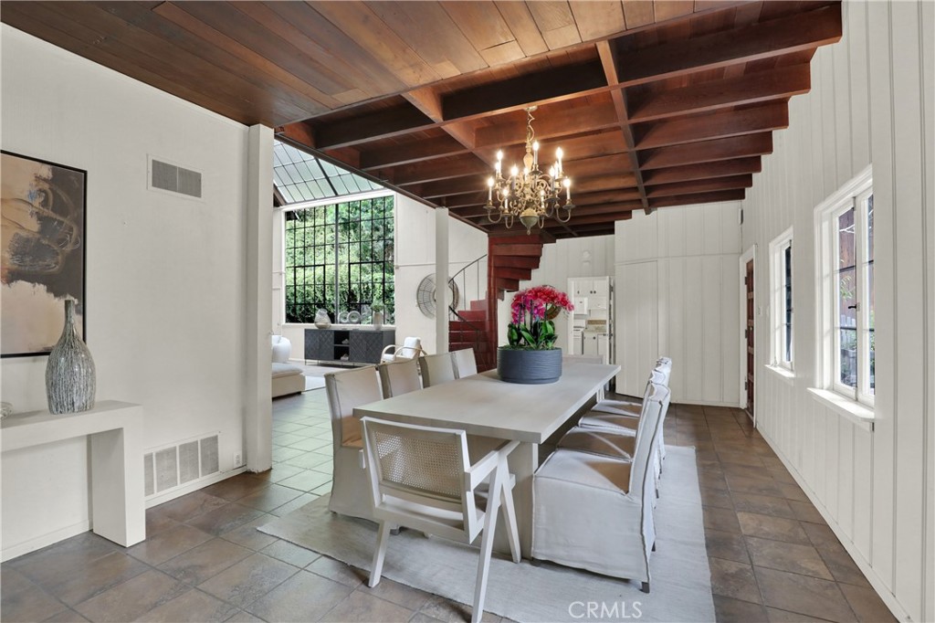 533 West Rustic Road Santa Monica, CA 90402 - Photo 5 of 75