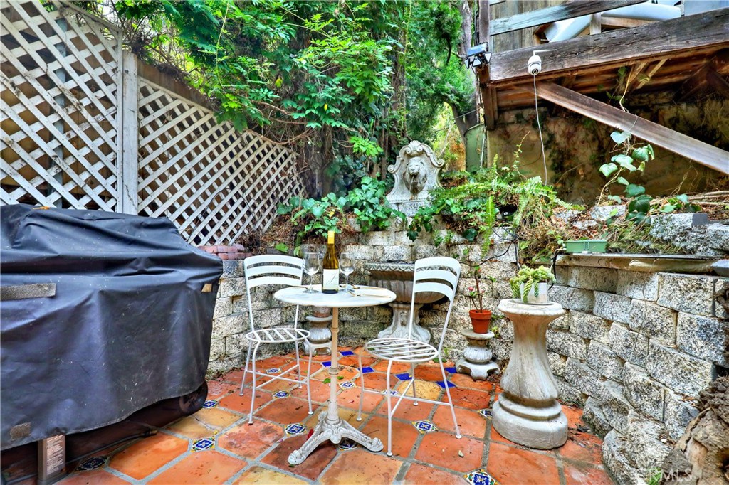 533 West Rustic Road Santa Monica, CA 90402 - Photo 52 of 75