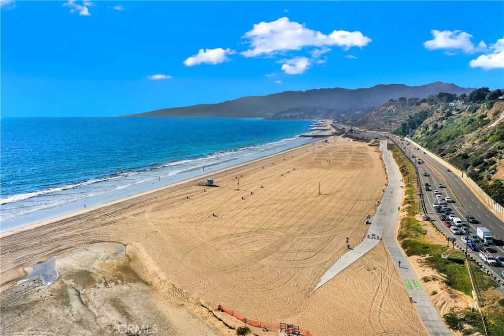 533 West Rustic Road Santa Monica, CA 90402 - Photo 72 of 75