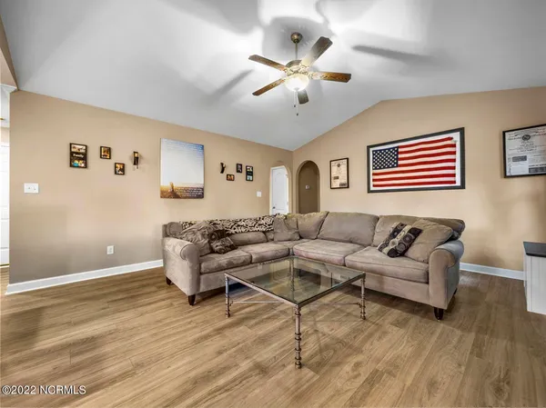 $315,000 | 423 Blue Pennant Court, Sneads Ferry, NC 28460