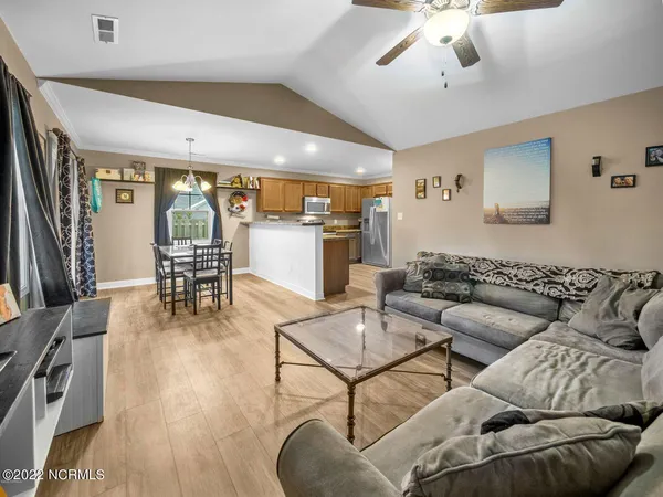 $315,000 | 423 Blue Pennant Court, Sneads Ferry, NC 28460