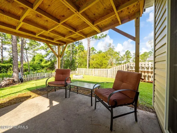 $315,000 | 423 Blue Pennant Court, Sneads Ferry, NC 28460