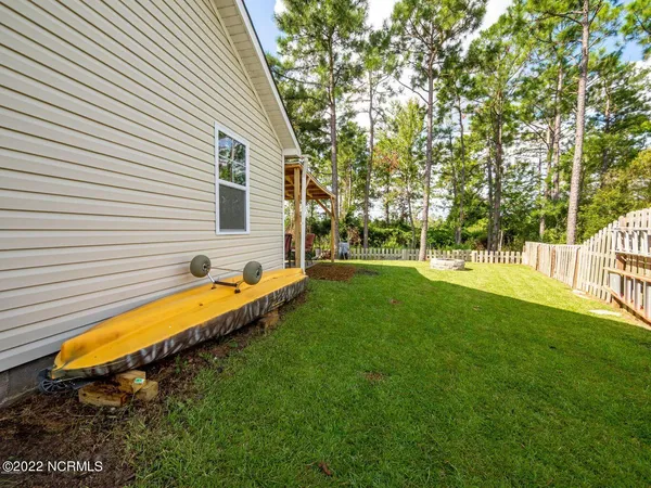 $315,000 | 423 Blue Pennant Court, Sneads Ferry, NC 28460