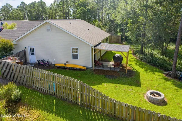 $315,000 | 423 Blue Pennant Court, Sneads Ferry, NC 28460