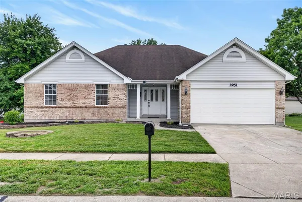 $345,900 | 3951 Triple Crown Drive, Florissant, MO 63034