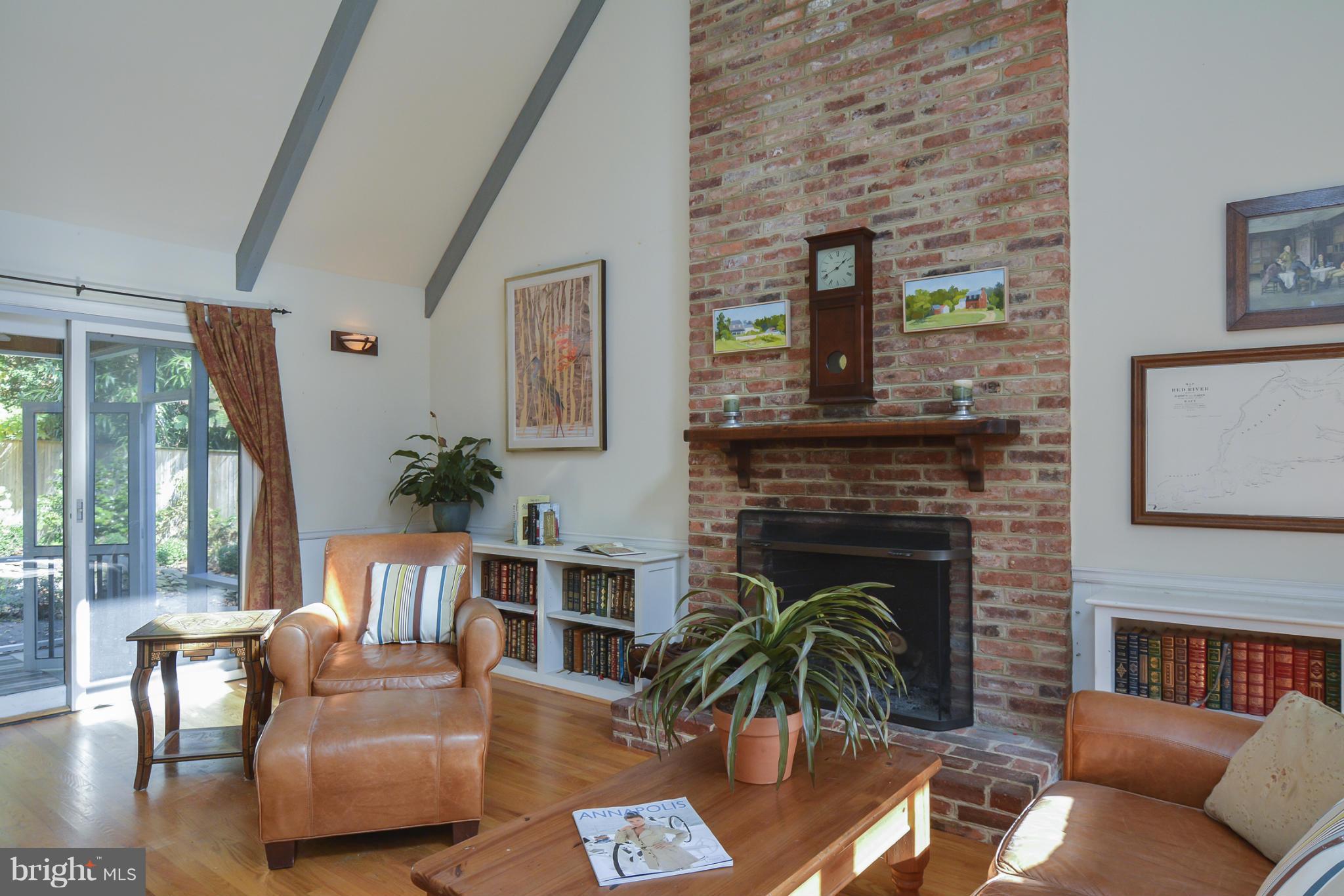 2661 Ogleton Road Annapolis, MD 21403 - Photo 14 of 28 Family Room