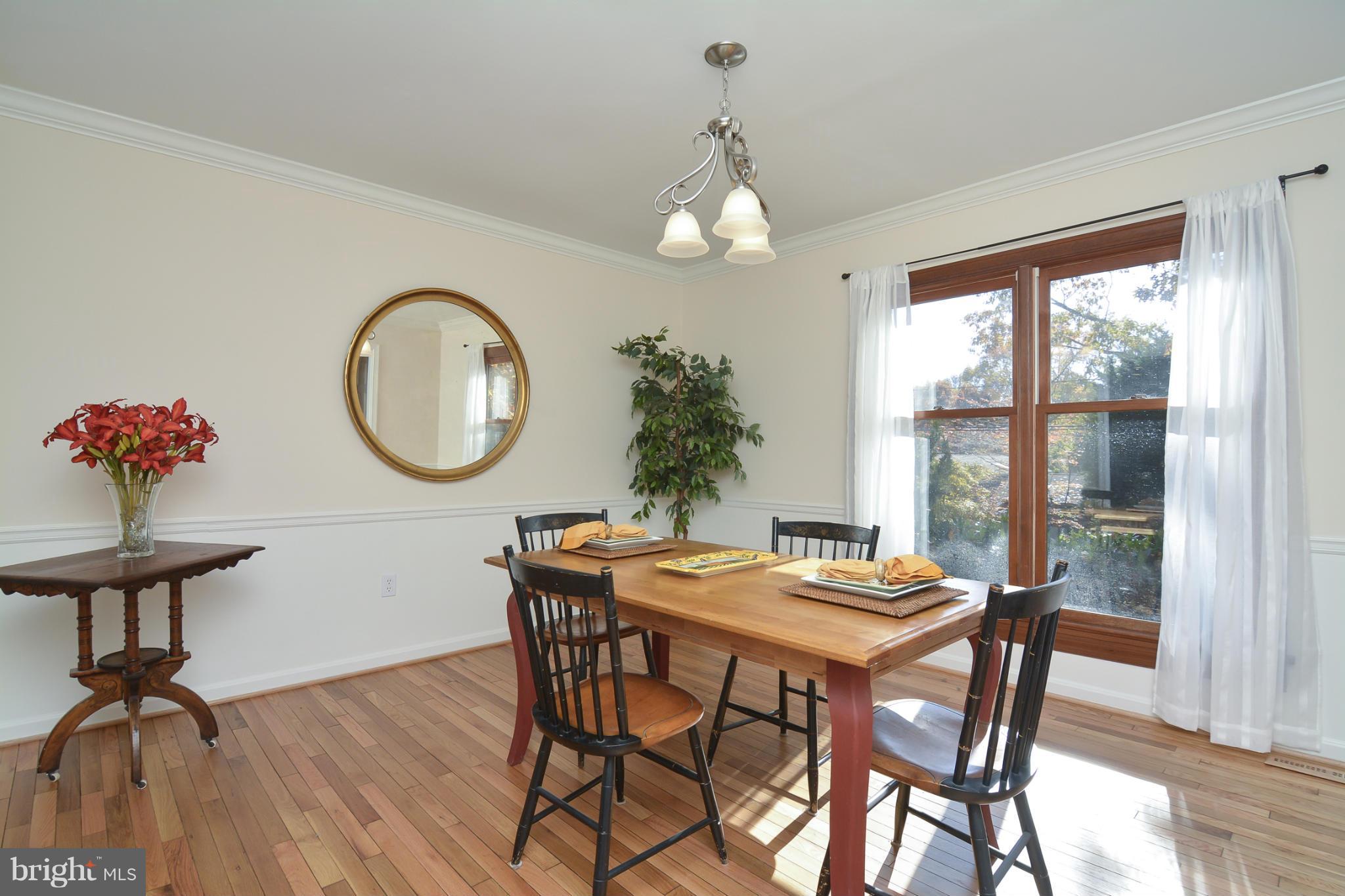 2661 Ogleton Road Annapolis, MD 21403 - Photo 8 of 28 Dining Room
