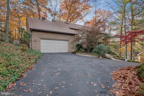 $1,695,000 | 9216 Beech Hill Drive, Bethesda, MD 20817
