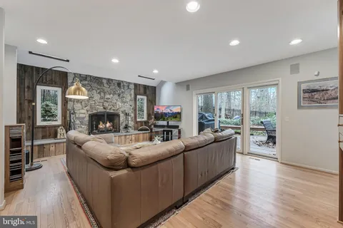 $1,695,000 | 9216 Beech Hill Drive, Bethesda, MD 20817