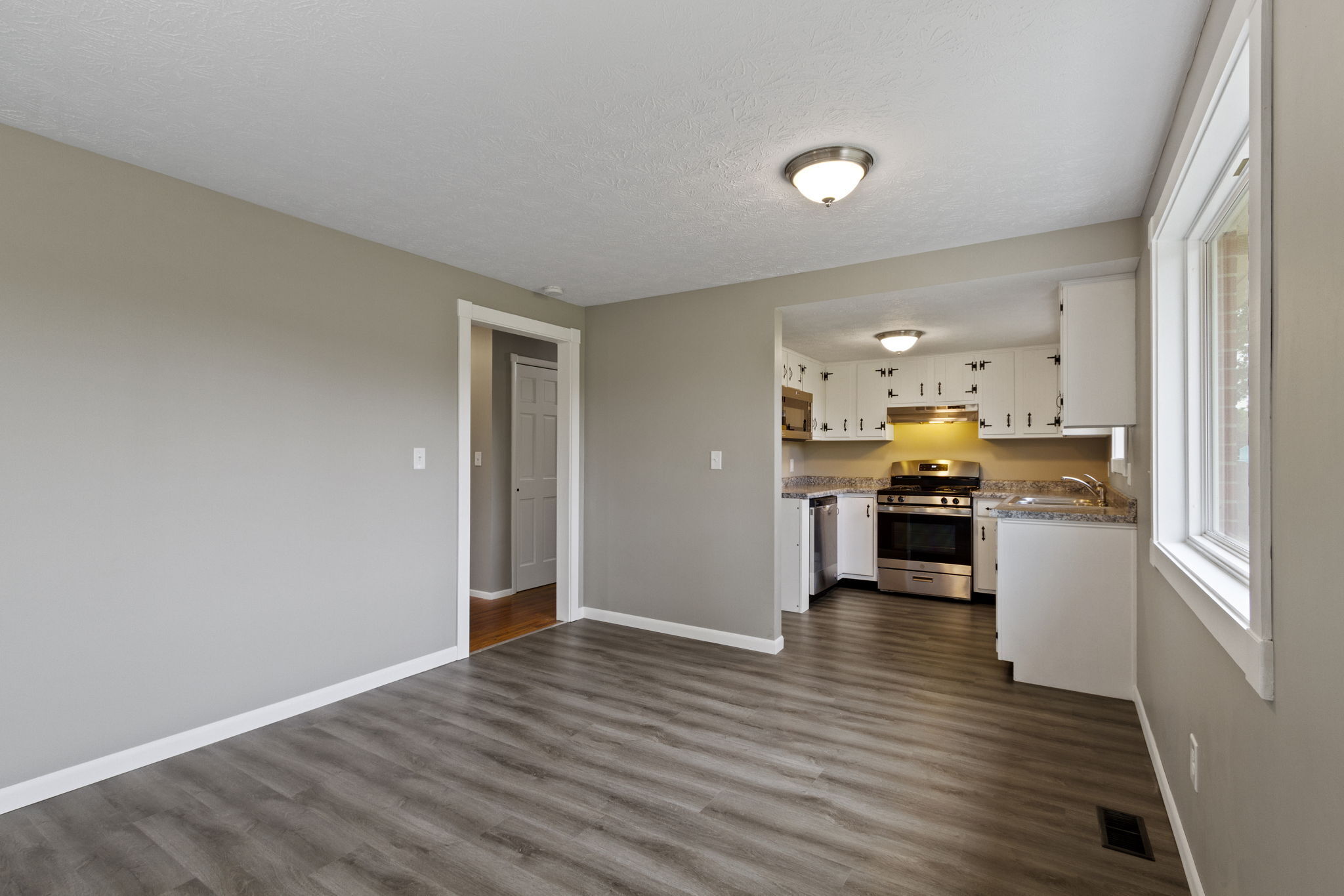 8769 Highway 9 Pendleton, IN 46064 - Photo 10 of 29 Gallery Image 10