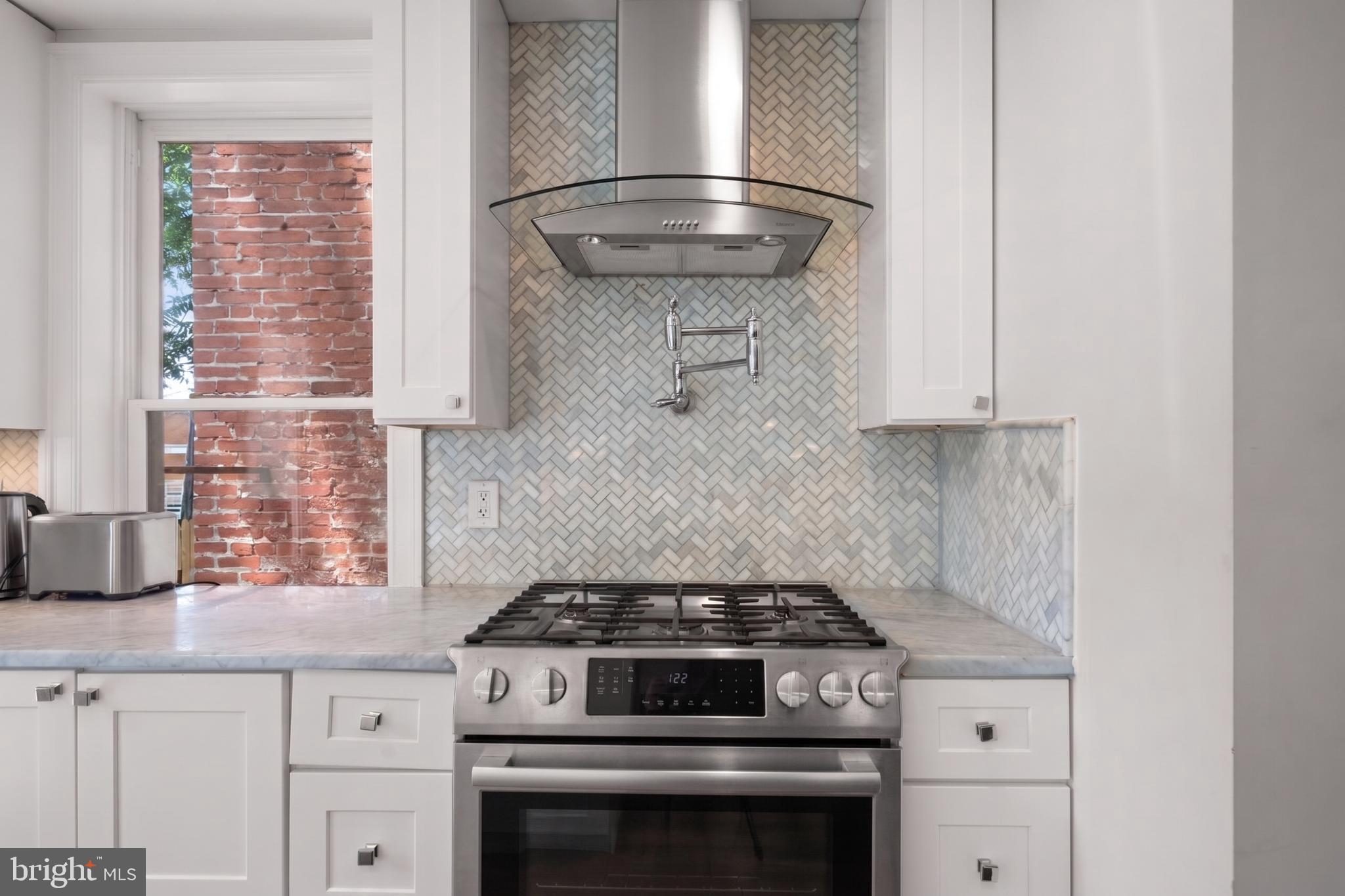 3322 Prospect Street Northwest Washington, DC 20007 - Photo 12 of 32