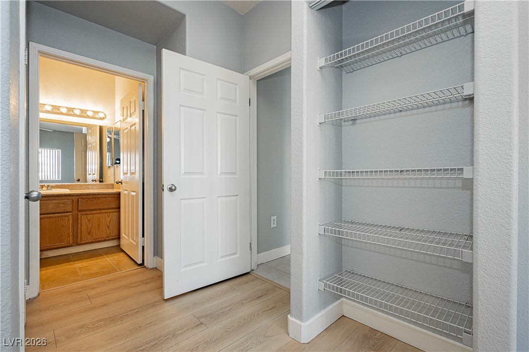 3318 North Decatur Boulevard, Unit 1082 Las Vegas, NV 89130 - Photo 21 of 25 View of closet