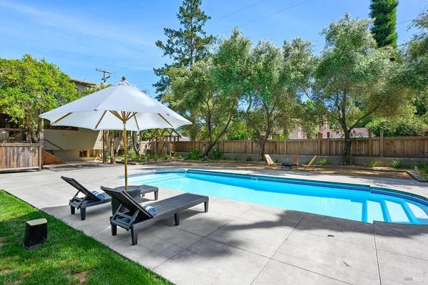 $4,695,000 | 438 Matheson Street, Healdsburg, CA 95448