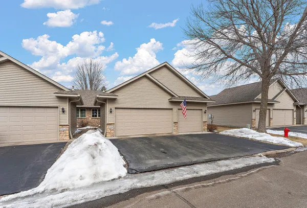 $415,000 | 5568 129th Drive North, Hugo, MN 55038