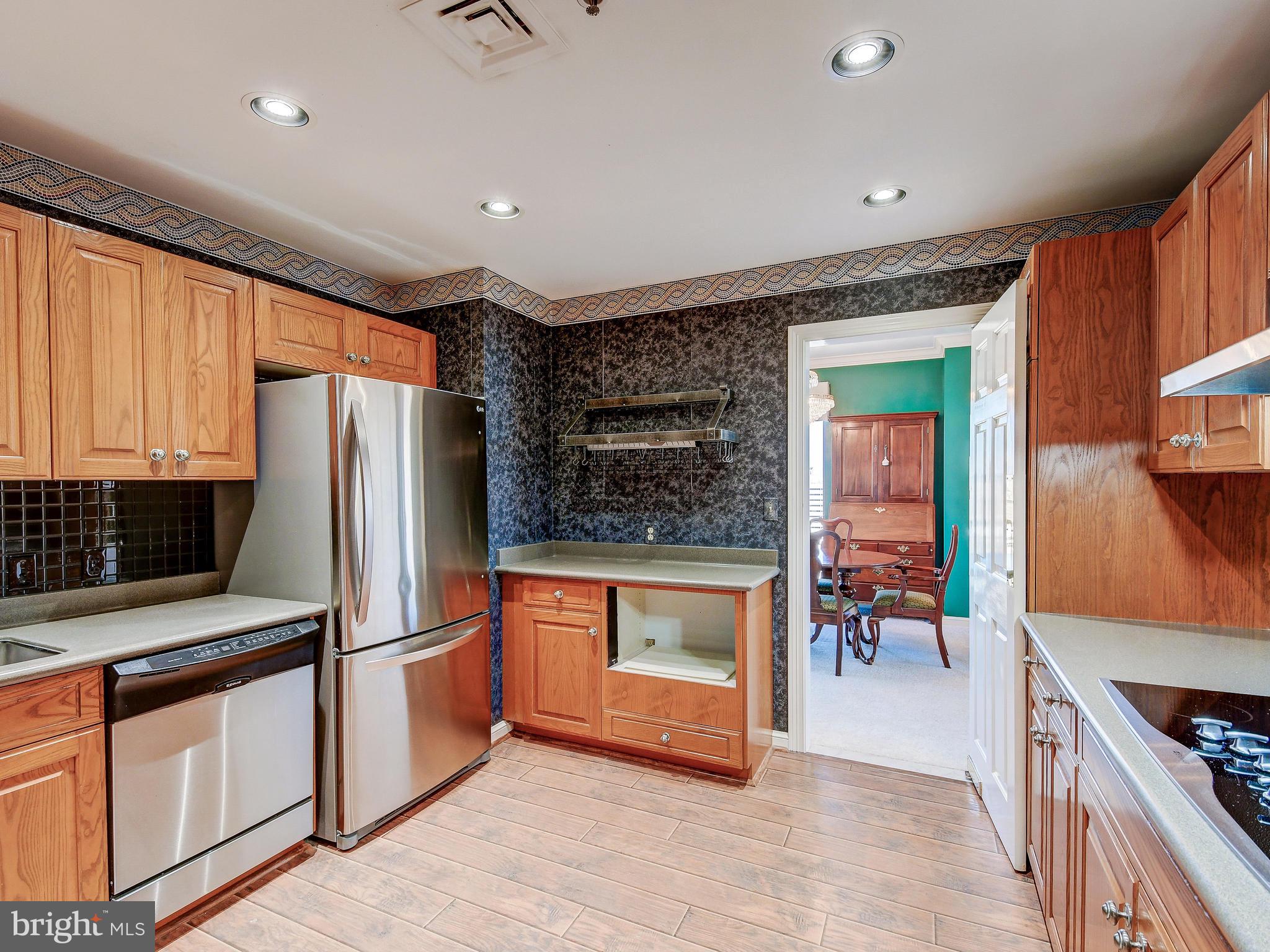 10 East Lee Street, Unit 2209 Baltimore, MD 21202 - Photo 21 of 36