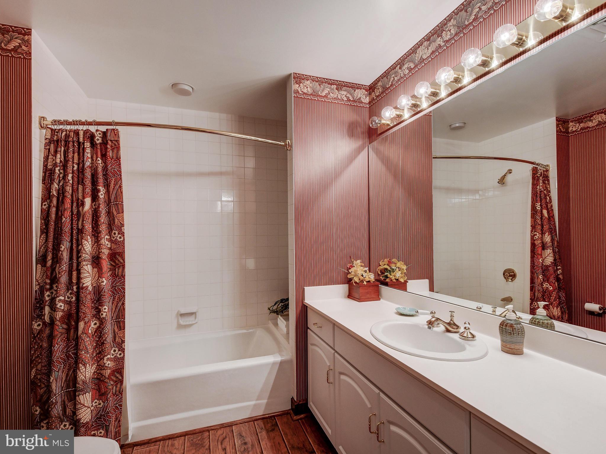 10 East Lee Street, Unit 2209 Baltimore, MD 21202 - Photo 34 of 36