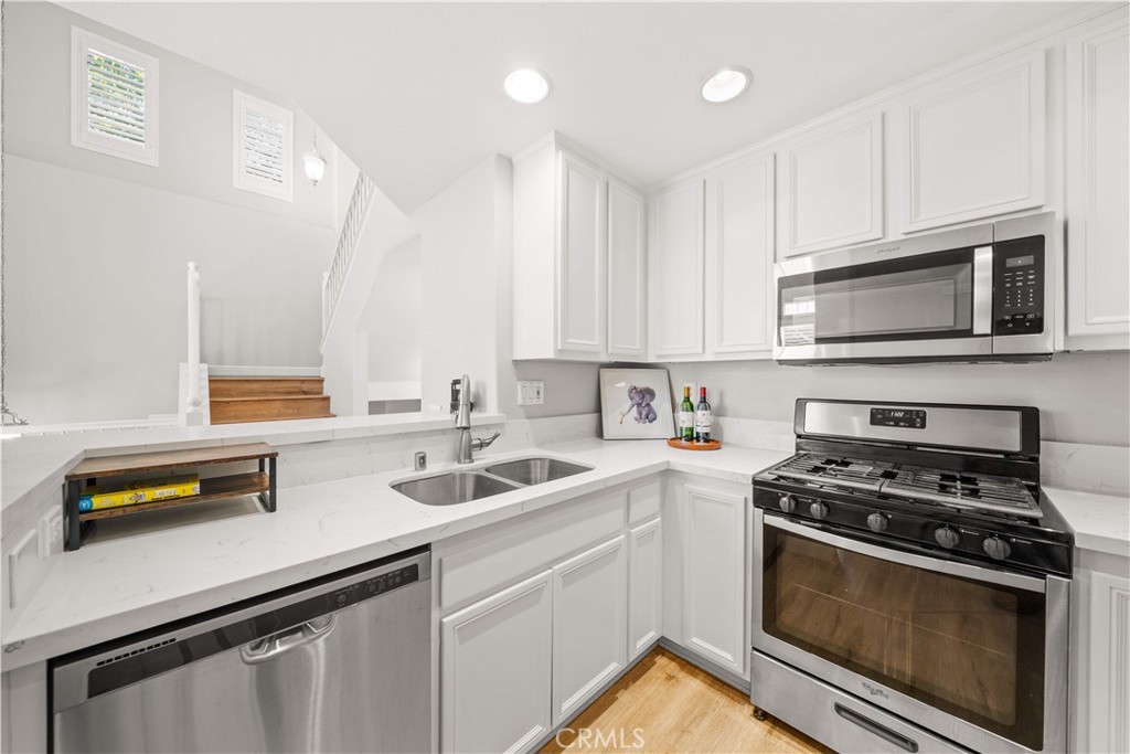 14 Garrison Loop Ladera Ranch, CA 92694 - Photo 10 of 25