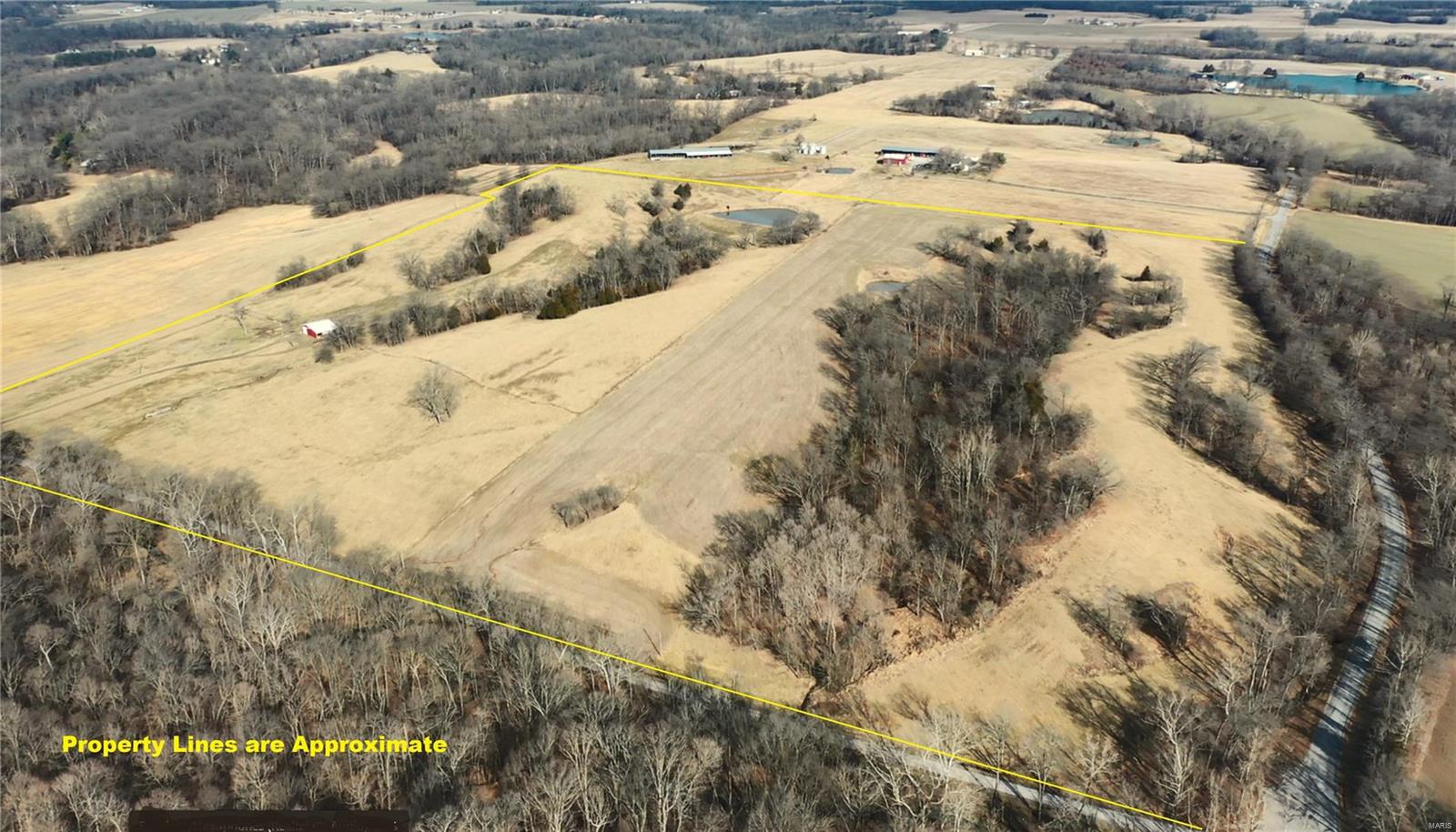 4180 Perdy Road Chester, IL 62233 - Photo 2 of 63