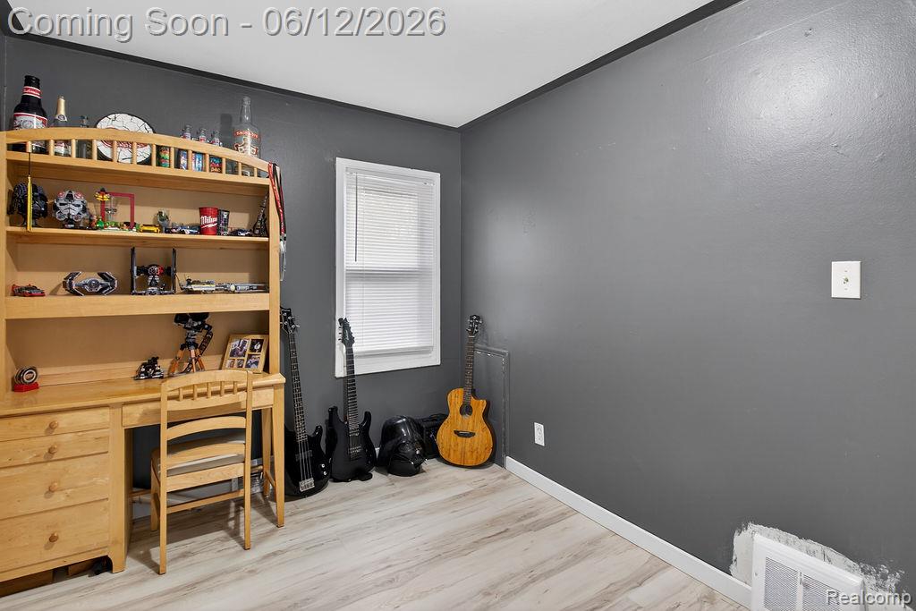30541 Utica Road Roseville, MI 48066 - Photo 10 of 20