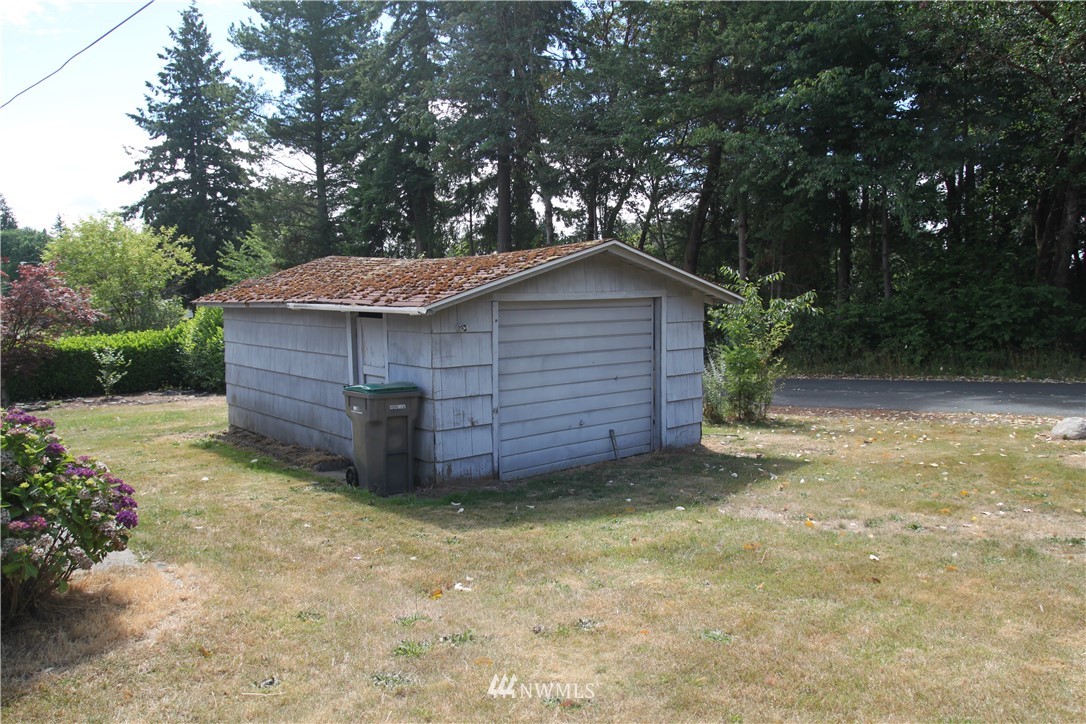 3606 Pine Road Northeast Bremerton, WA 98310 - Photo 4 of 13 Gallery Image 4