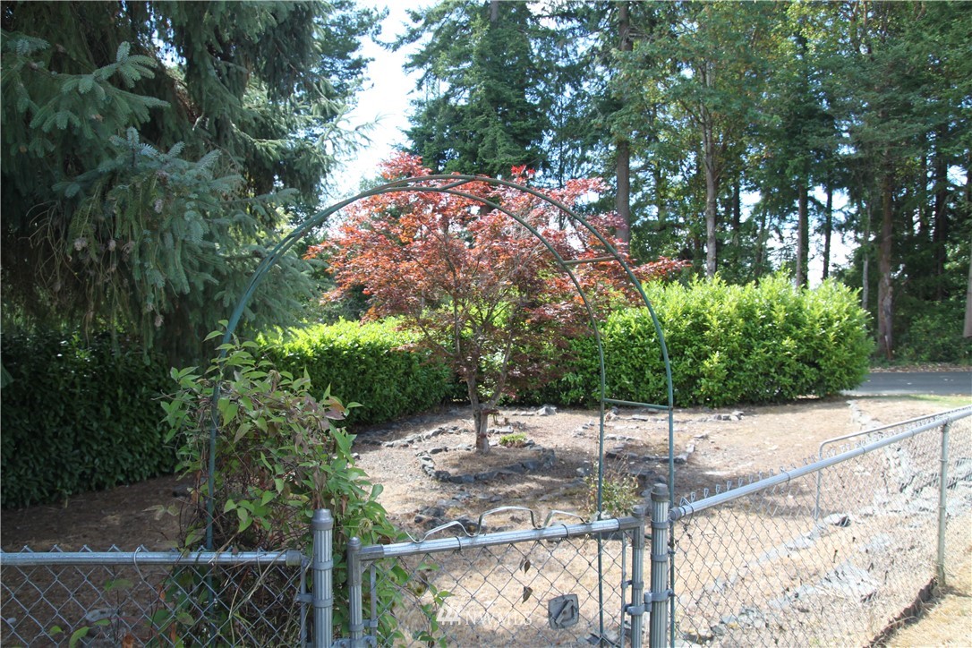 3606 Pine Road Northeast Bremerton, WA 98310 - Photo 5 of 13 Gallery Image 5